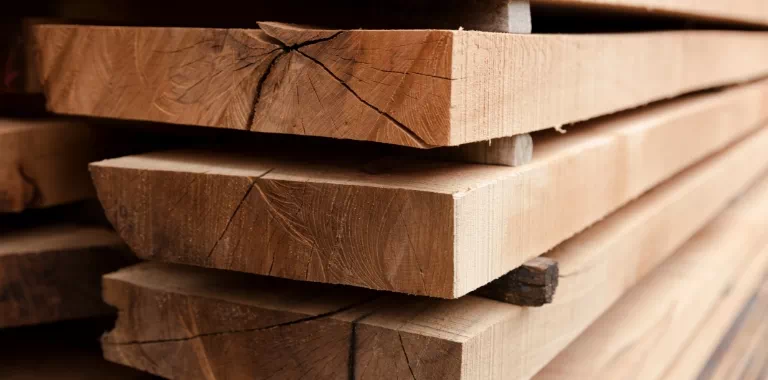 Drewno budowalne